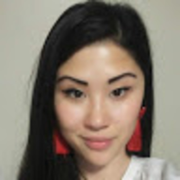 Meet your Posher, Jennifer - Picture 1 of 1